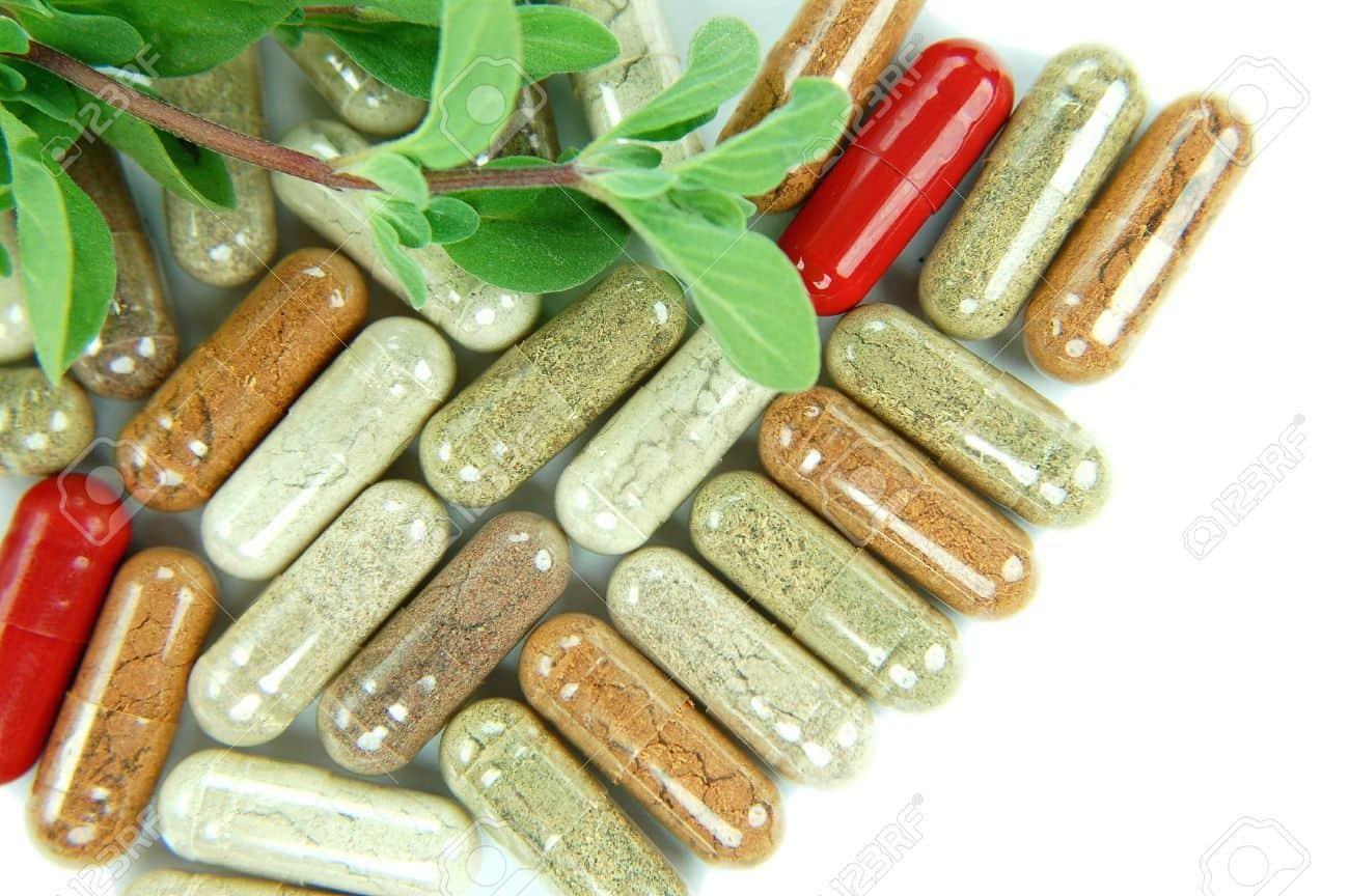 19643218-herbal-capsules-stock-photo Algin