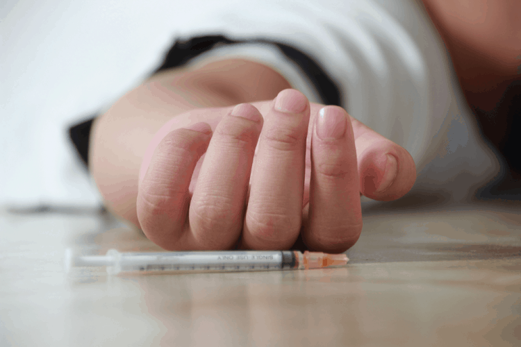 nghiện opioid